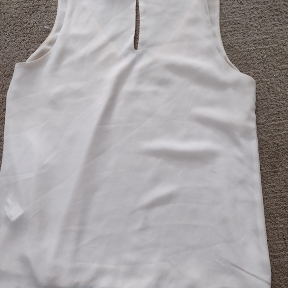 Forever 21 Cream Sleeveless Blouse - Picture 4 of 4